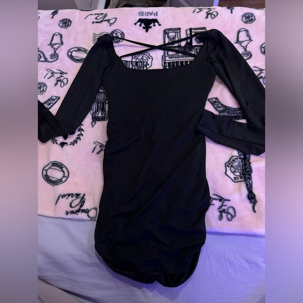 Mini black dress🖤